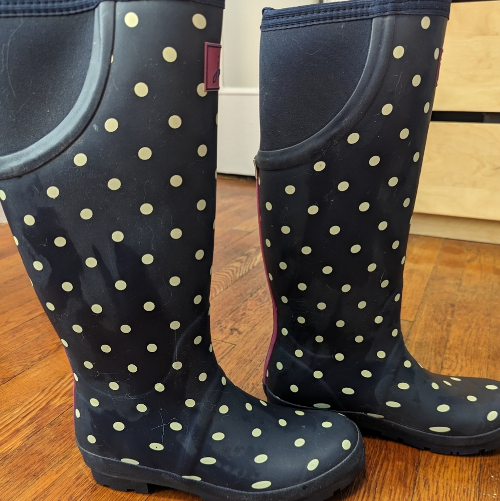 Rainboots